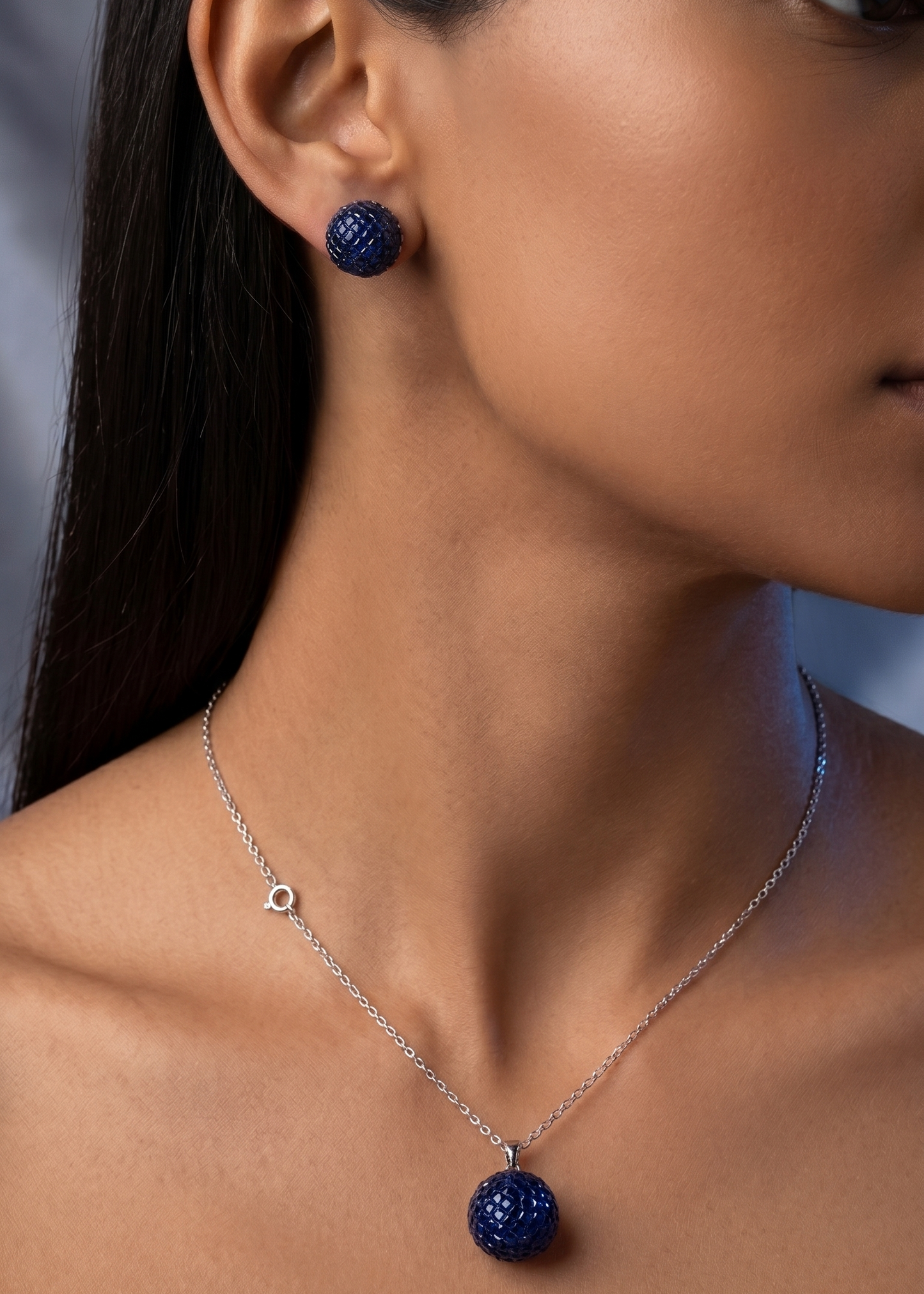 NOIR PENDANT SET