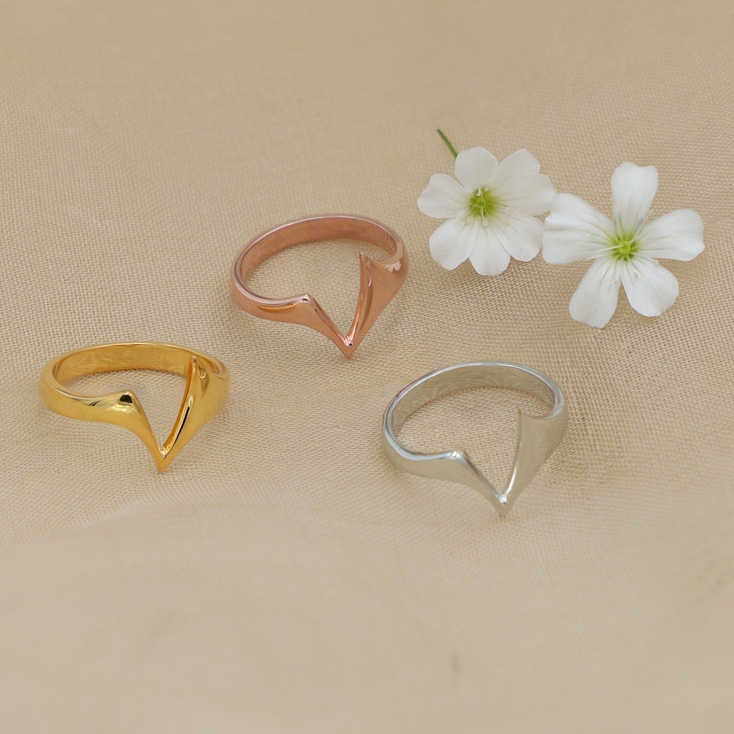 AURORA CREST RING