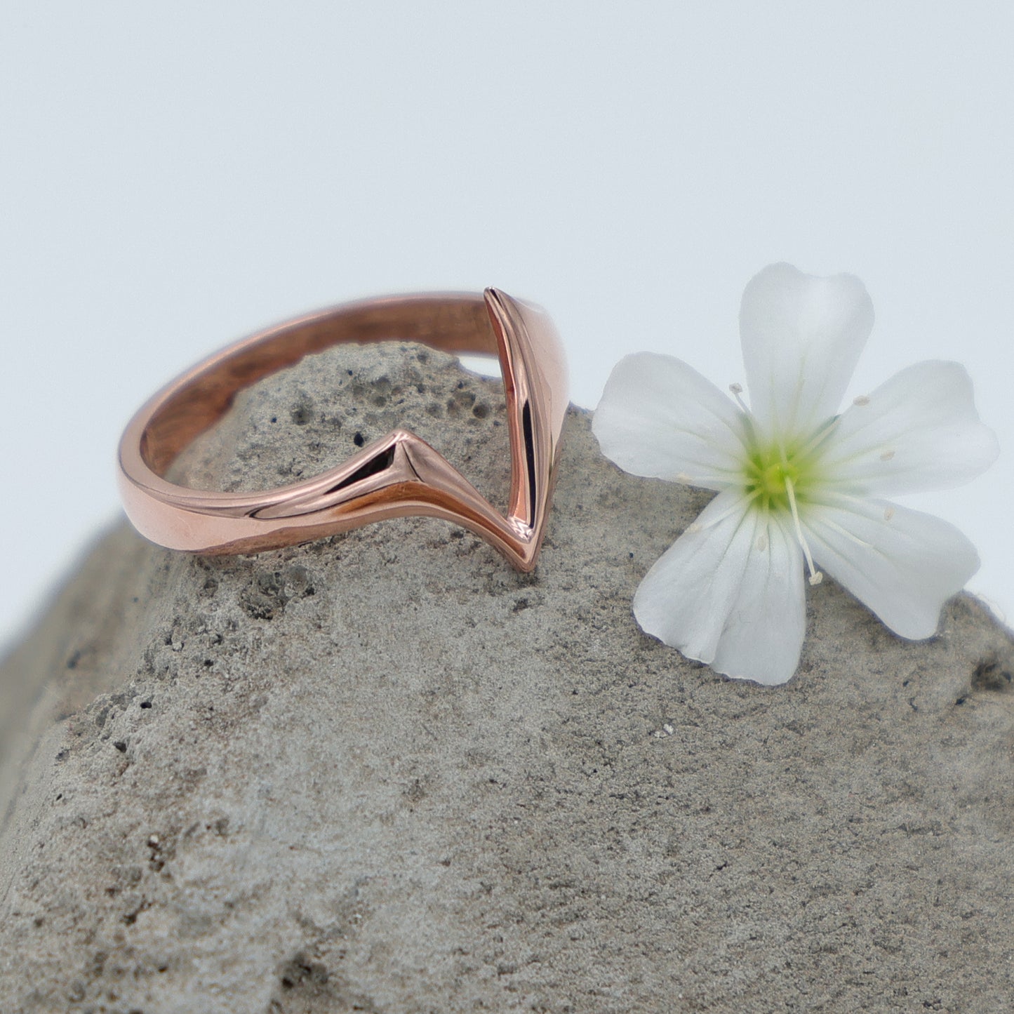 AURORA CREST RING