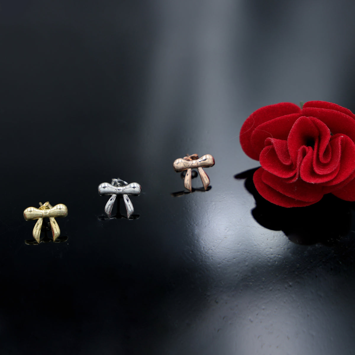 PLAIN BOW EARRINGS
