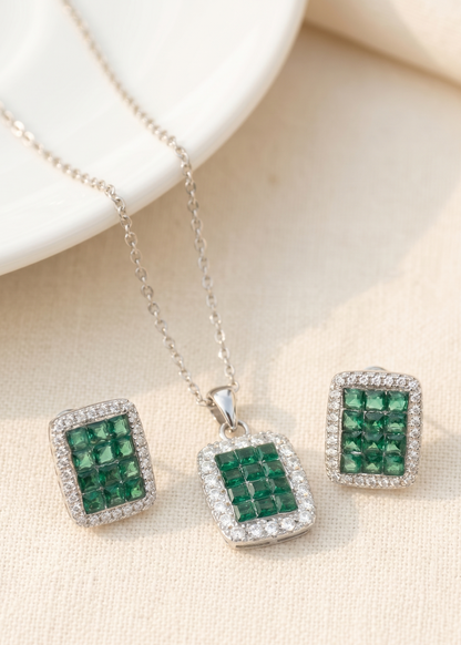 GREEN GLOW UP PENDANT SET