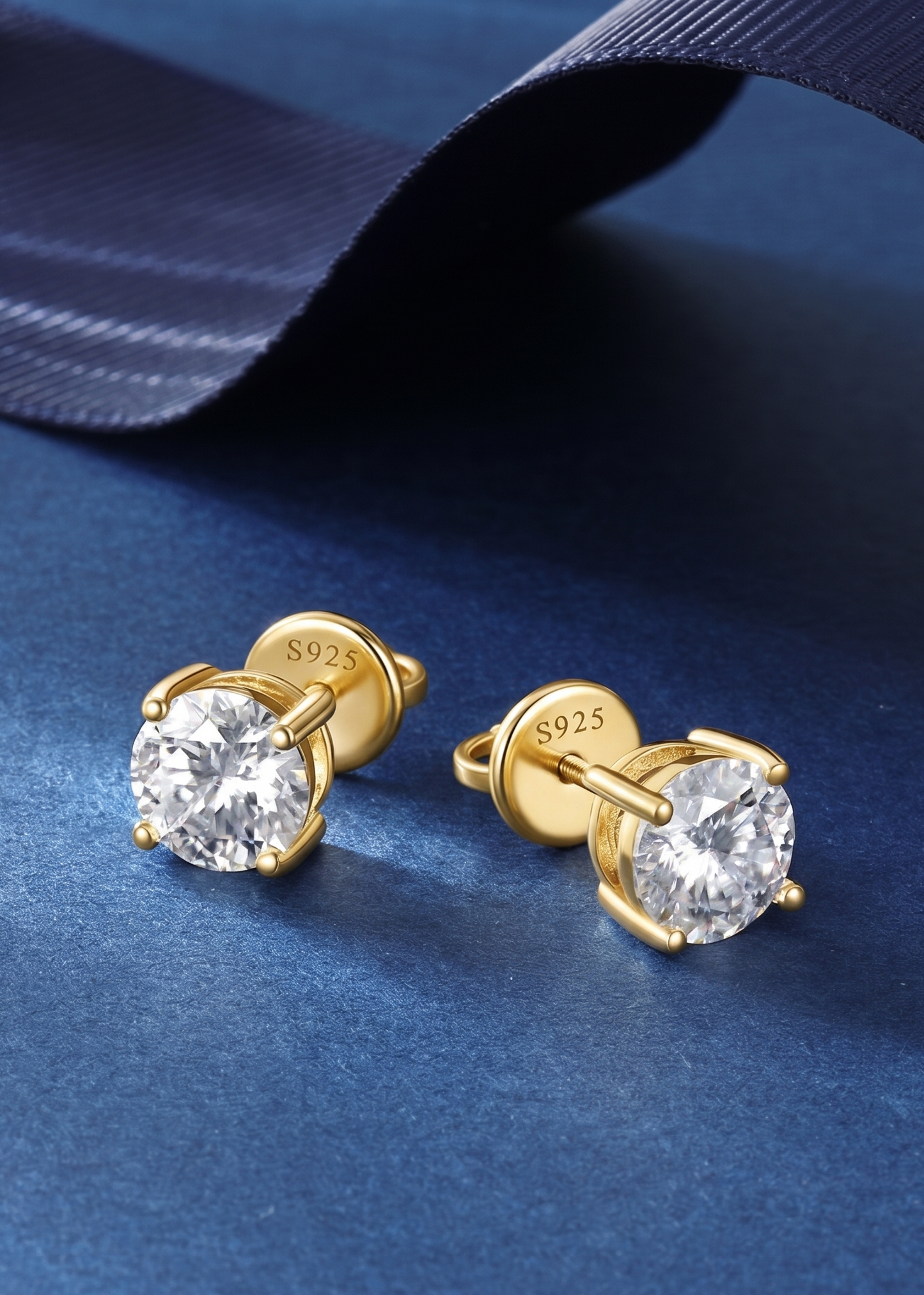 MOISSANITE STUDS