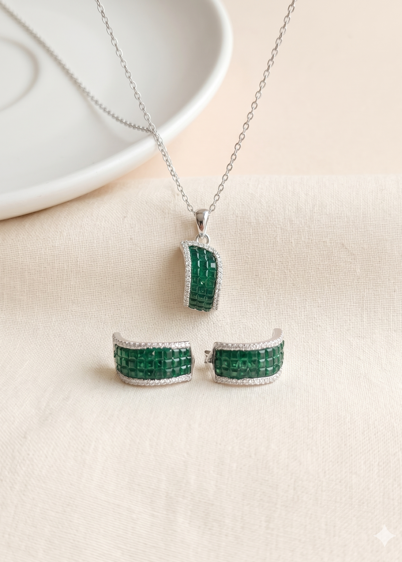 BELLEZZA PENDANT SET